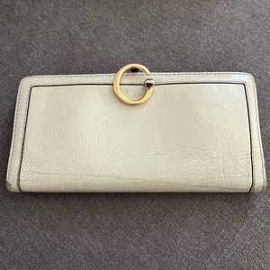Gucci White Leather Bi-fold Wallet